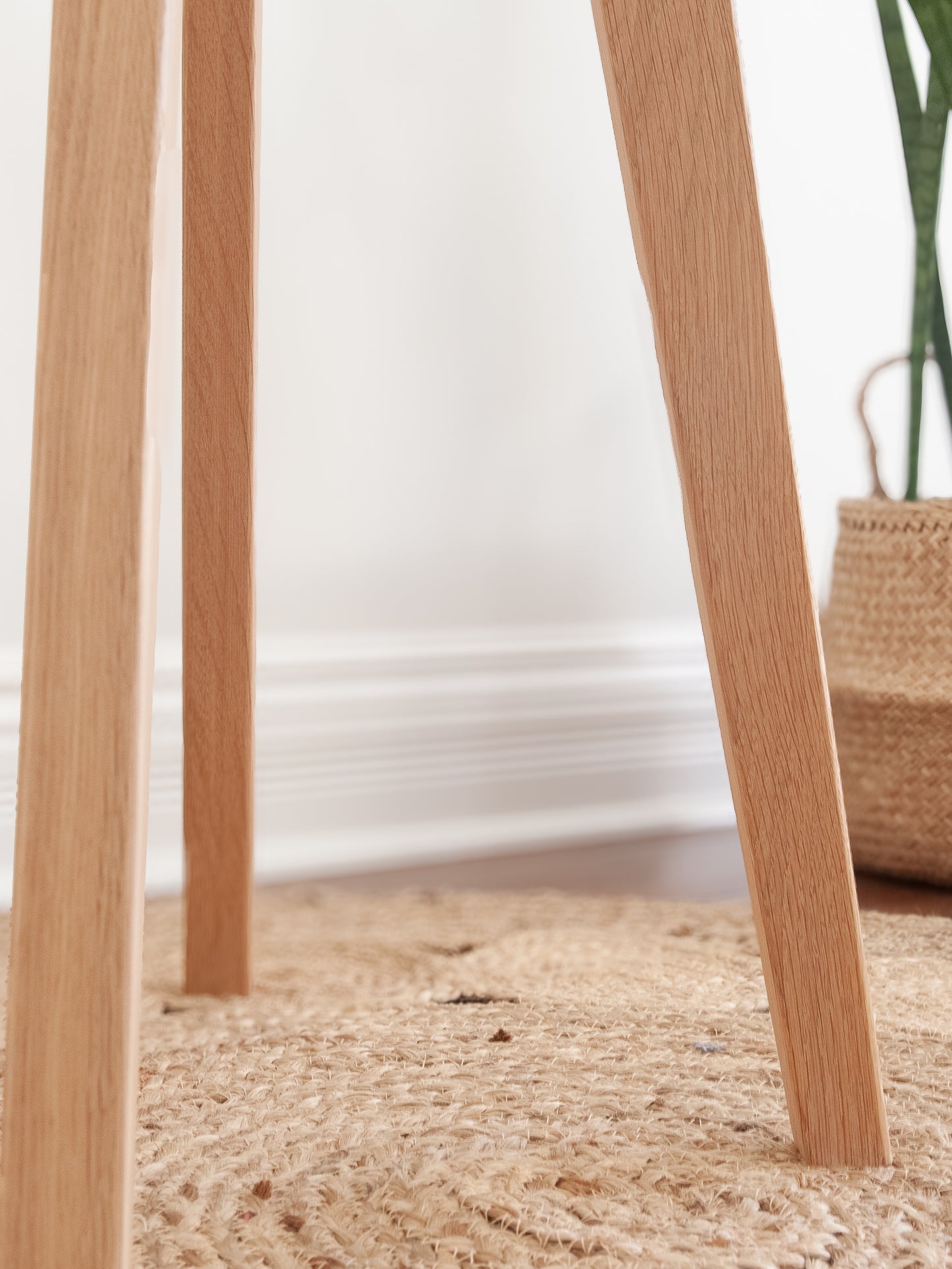 PHILIAS - Mid-century standing coat rack made of white oak
