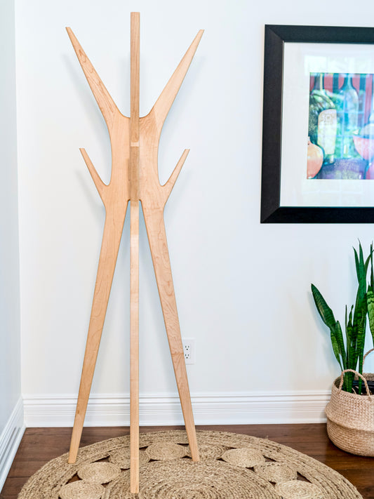 PHILIAS - Mid-century standing coat rack made of maple