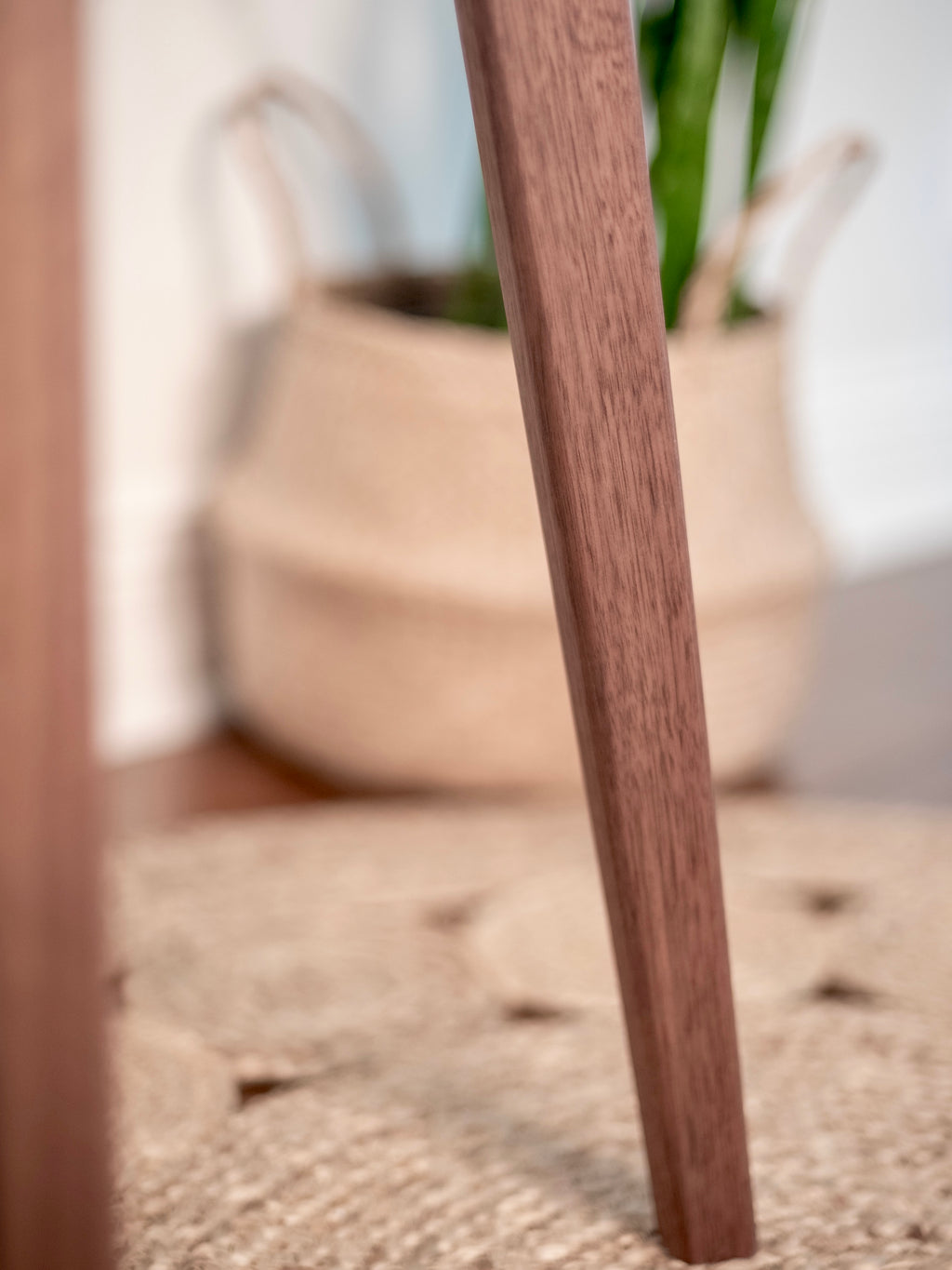 PHILIAS — Mid-century standing coat rack (Walnut)