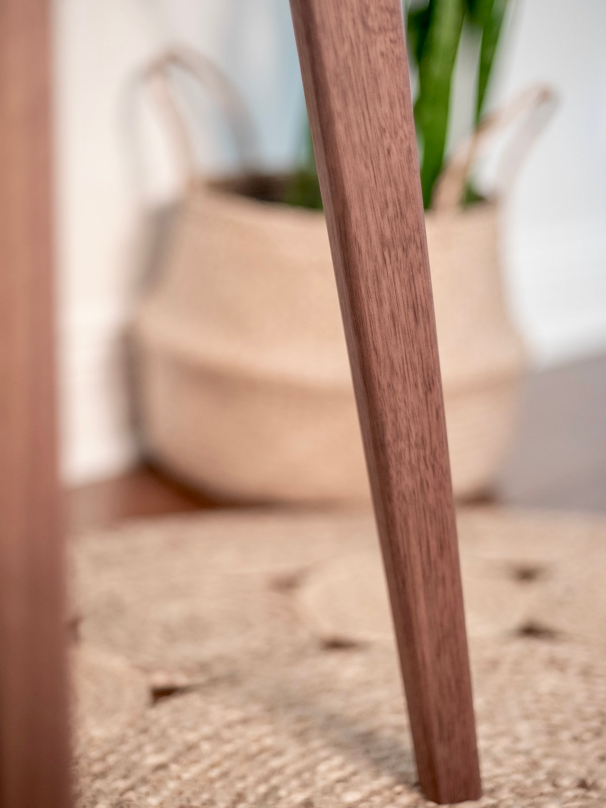 PHILIAS — Mid-century standing coat rack (Walnut)